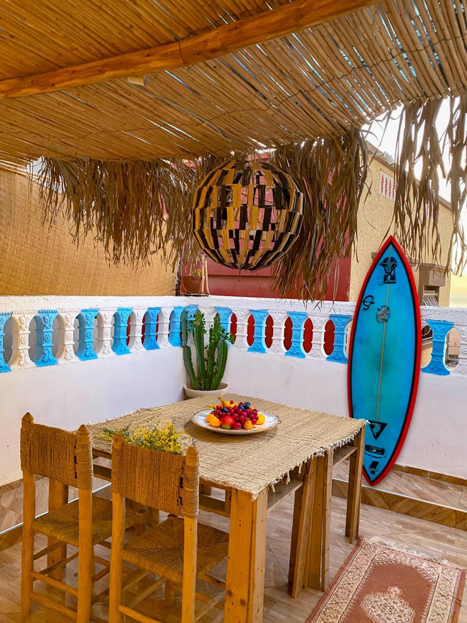 Albergue Bright Wave Surfhouse Tamraght Exterior foto